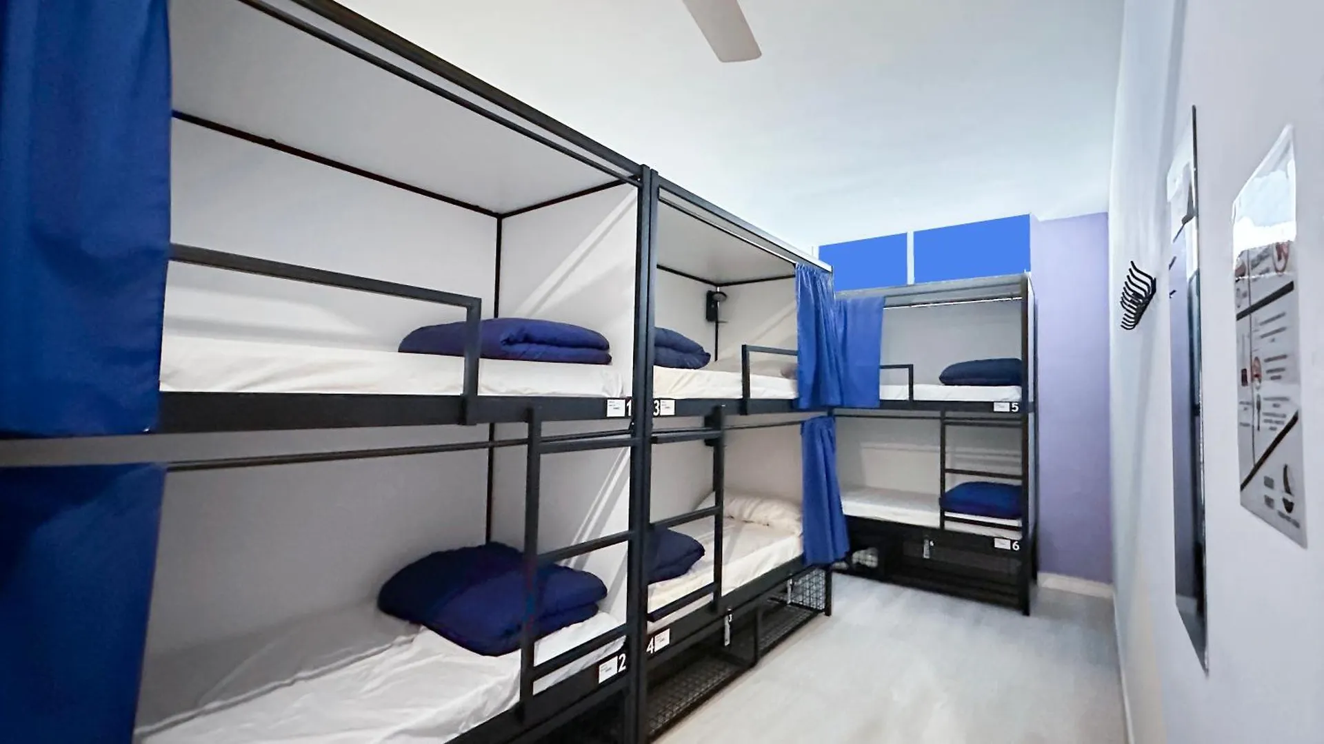 Palma Port Hostel - Albergue Juvenil Spagna