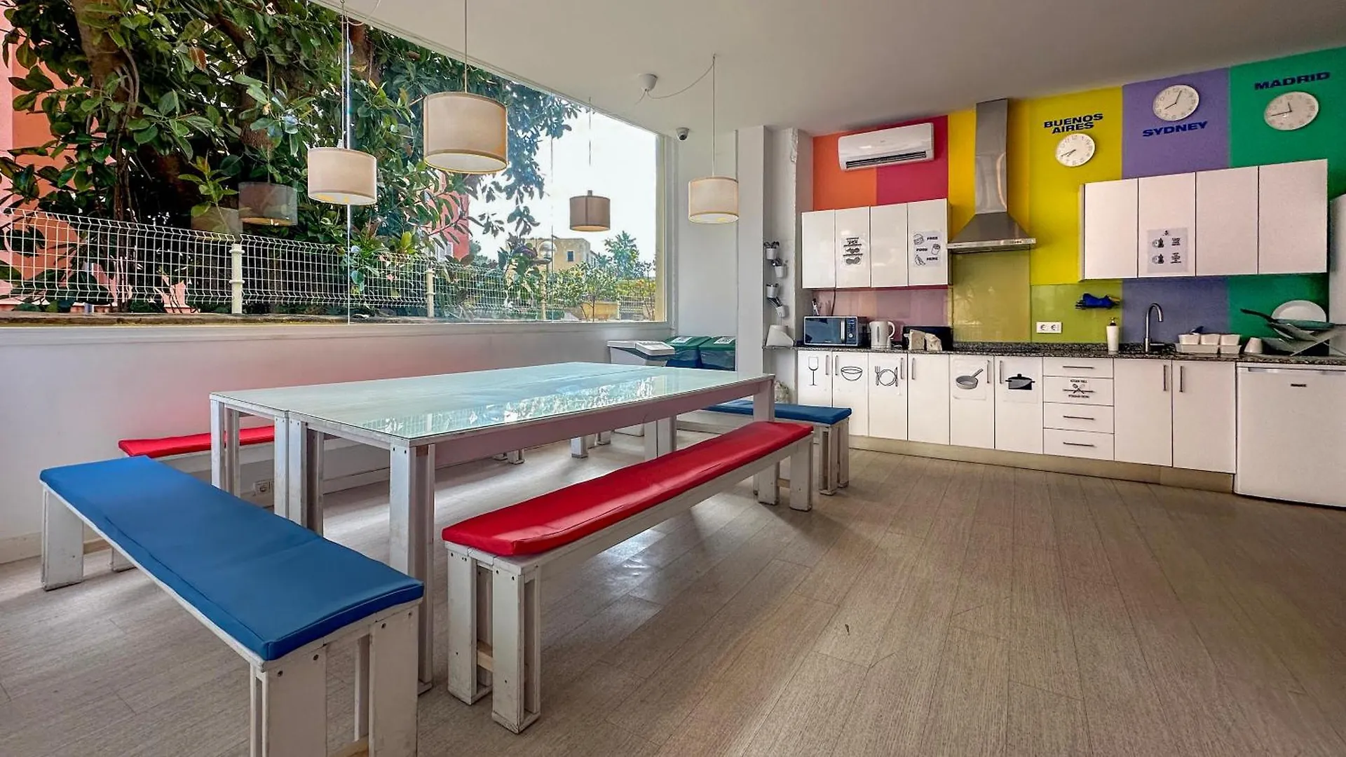 Palma Port Hostel - Albergue Juvenil